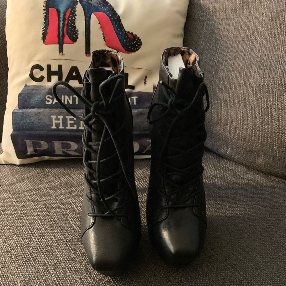Betsy Johnson Booties